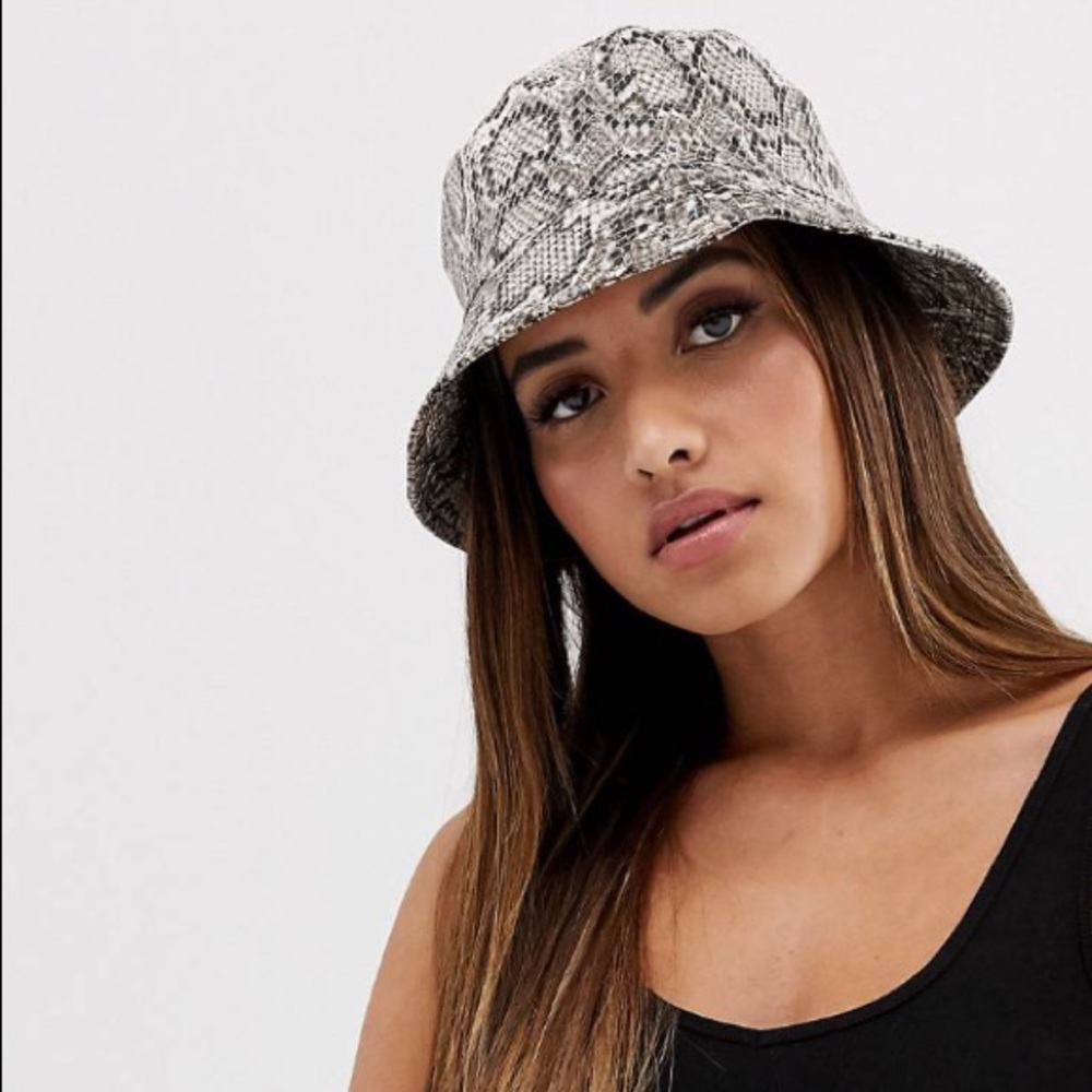 ASOS design Bucket hat (NWOT)